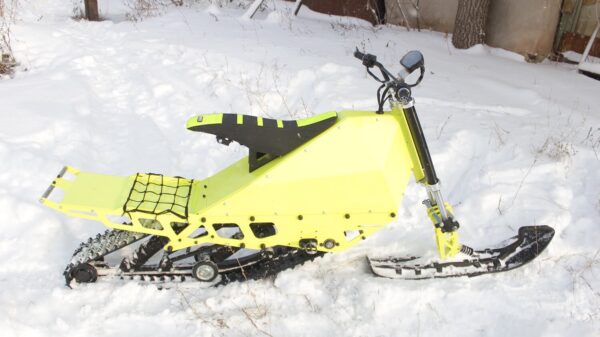 Электро снегоход Sniejik_электро сноубайк_мотоснегокат_мотособака_буксировщик_электро сноуборд_мотосноуборд_2