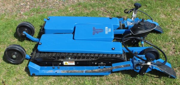 Гусеничная платформа для инвалидной коляски_гусеничная приставка для инвалидного кресло-коляска_электрическая коляска_кресло коляска с электро приводом пляжная_20