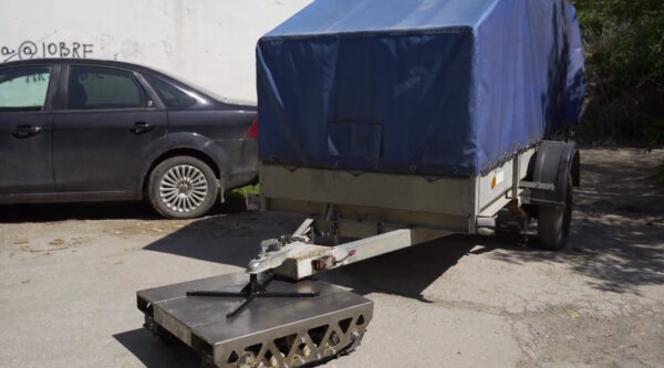 Буксировщик прицепа_устройство для буксировки_оборудование для буксировки_трактор для буксировки_буксировщик лодочного прицепа_подкат для буксировки_буксир тягач_1