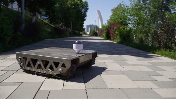 Робот патрульный_робот телеинспекуции_сервисный робот_гусеничный робот_4